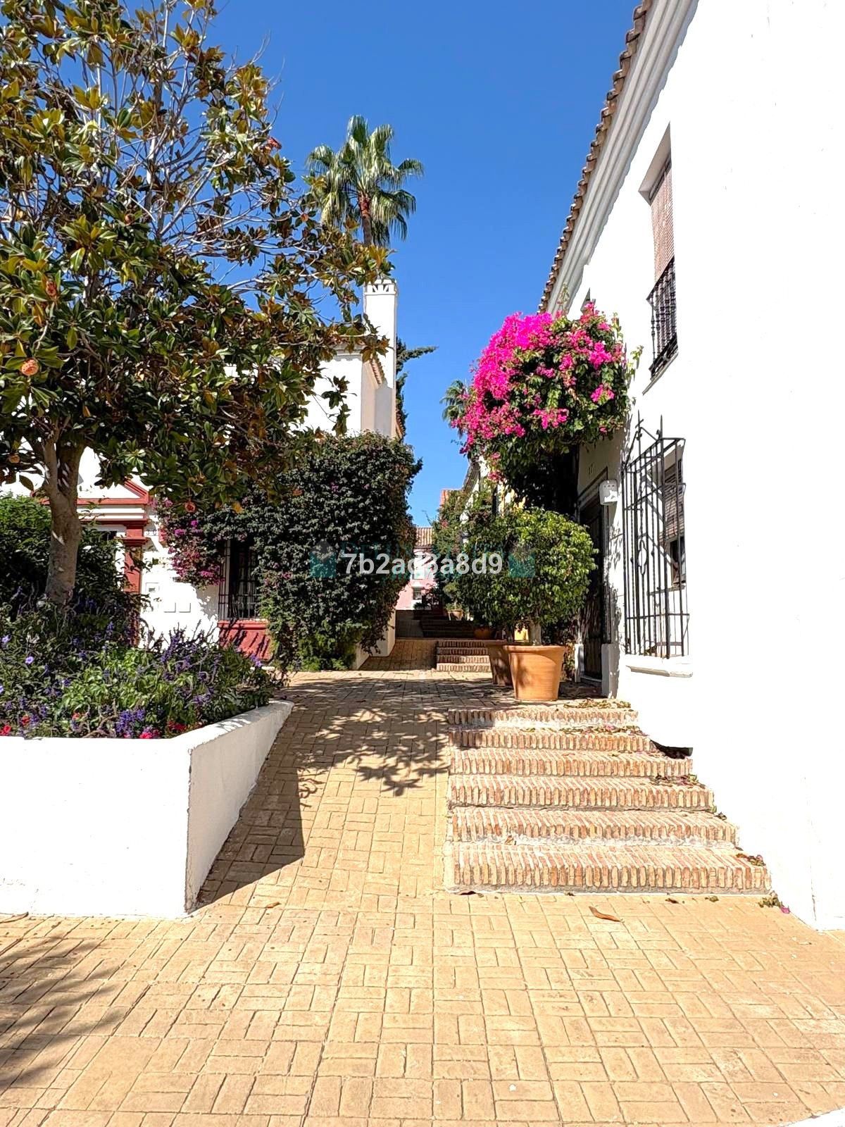 Adosado en venta en Guadalmina Baja, San Pedro de Alcantara