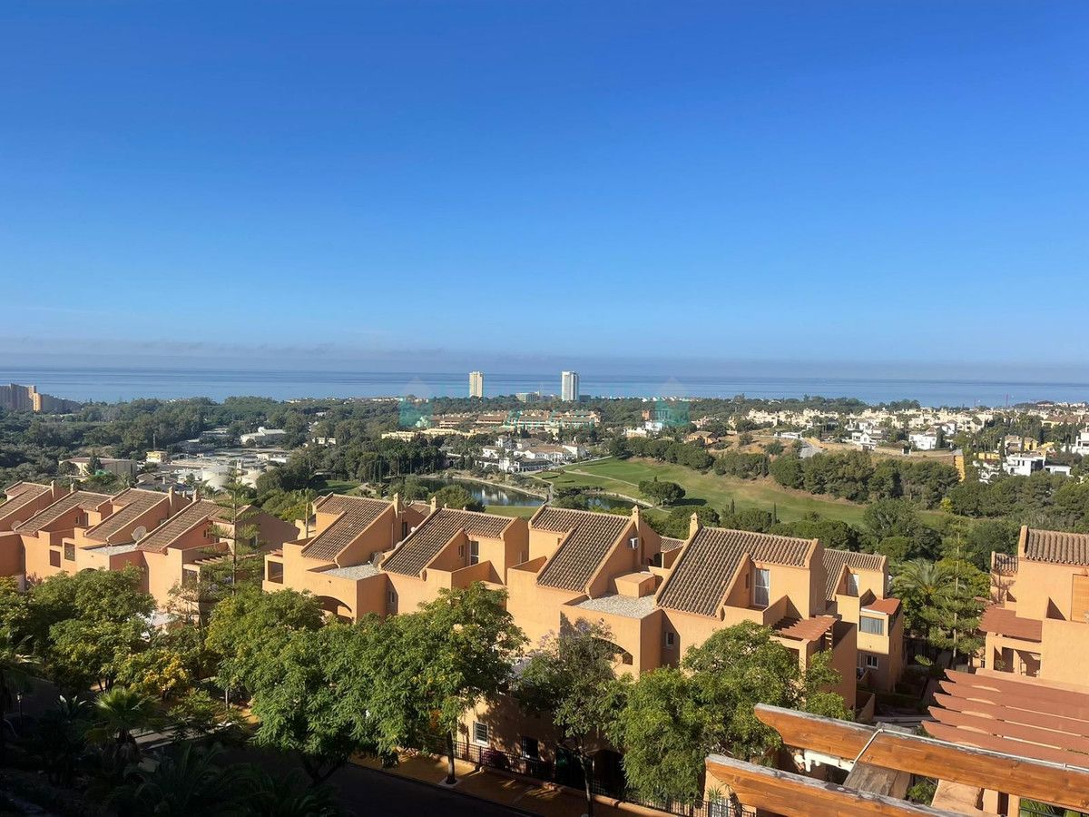 Ático en venta en Elviria, Marbella Este