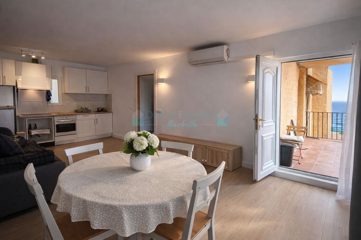 Apartment for sale in Estepona