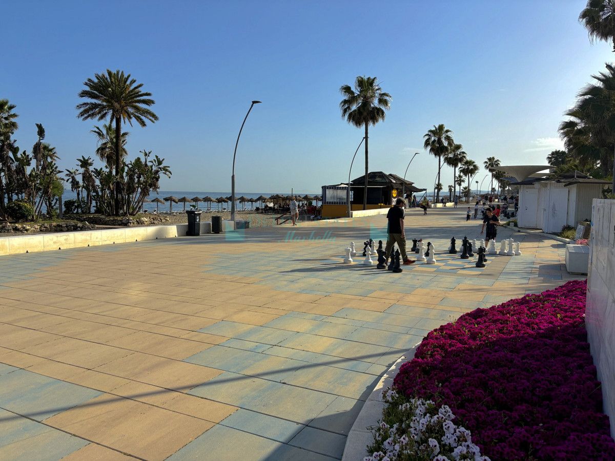 Apartment for sale in Estepona