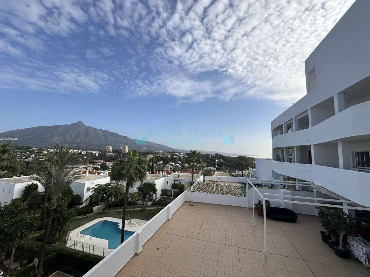 Apartment for sale in Nueva Andalucia