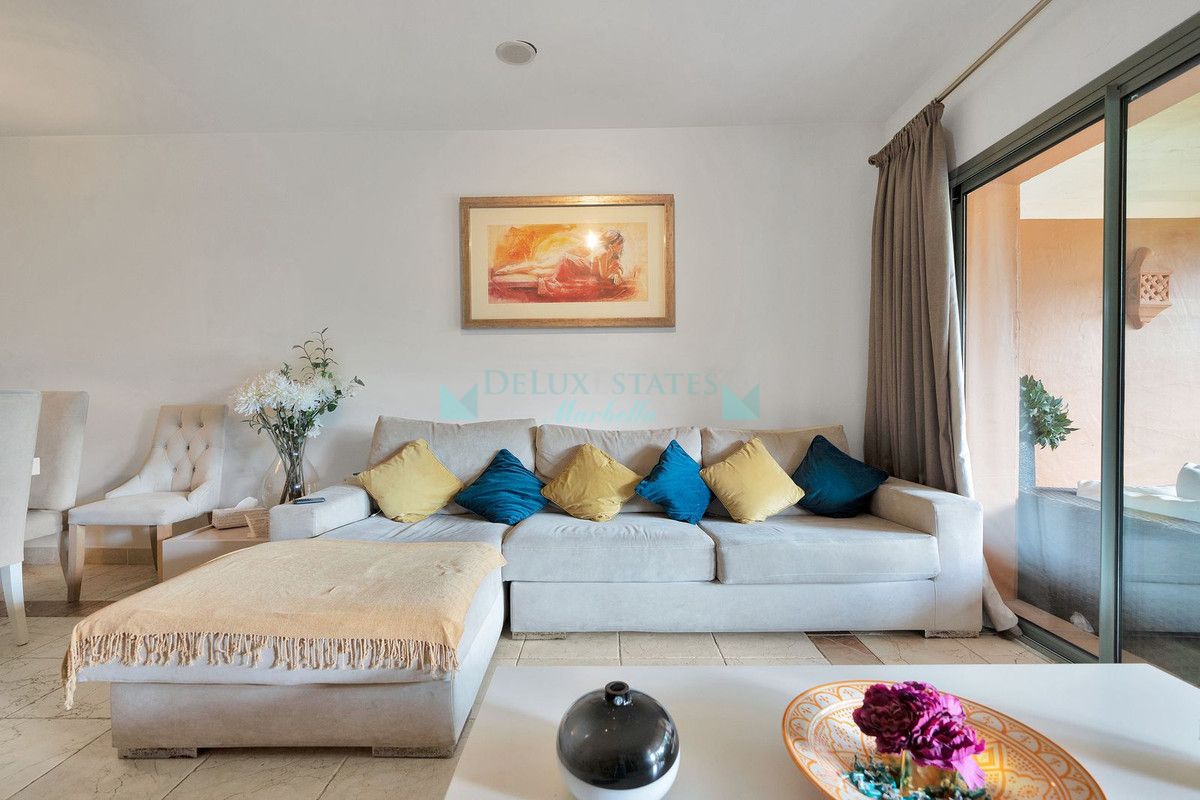 Ground Floor Apartment for sale in Benahavis