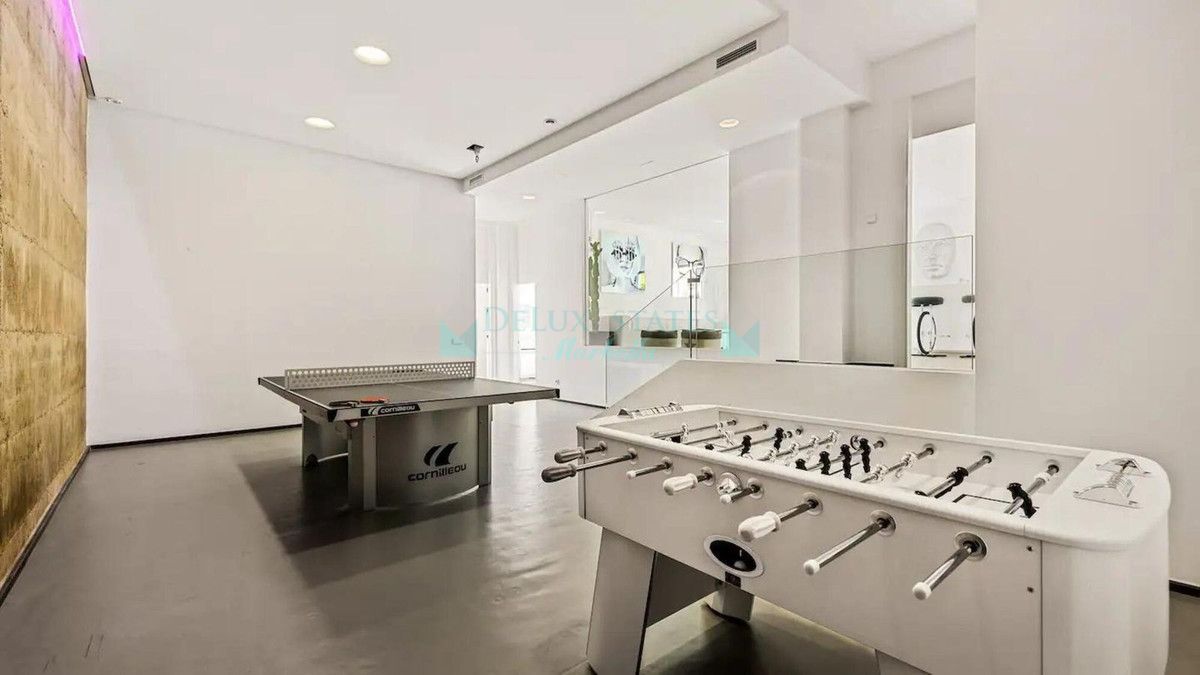 Villa for rent in Benahavis