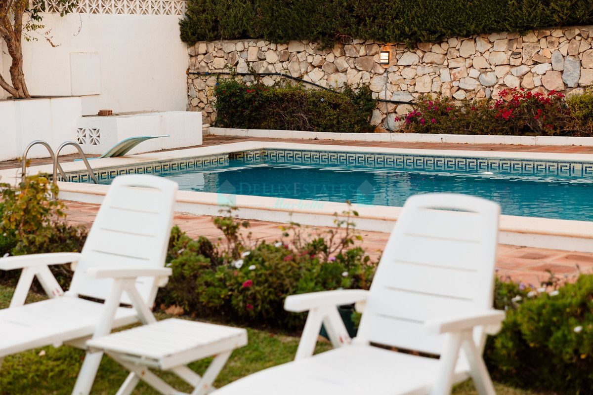 Villa for rent in Las Chapas, Marbella East