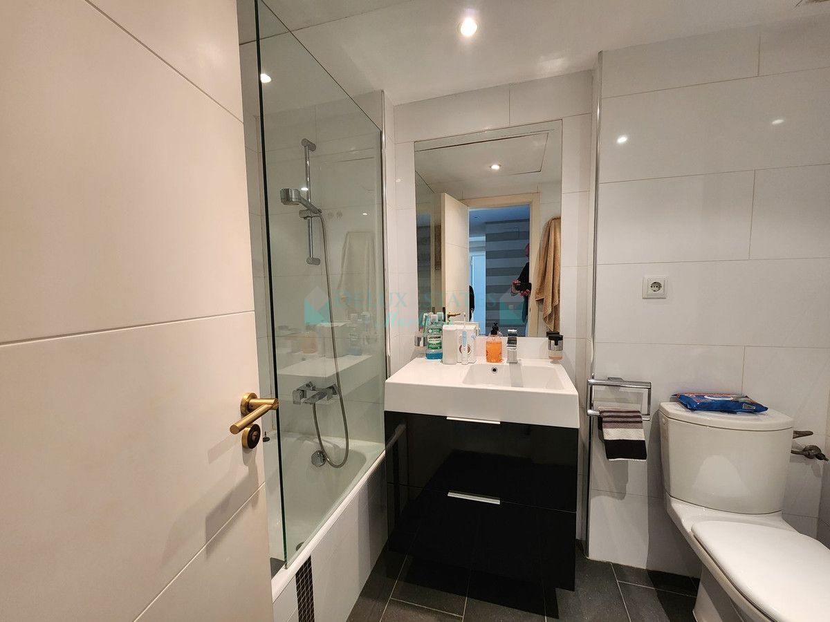 Apartamento Planta Baja en venta en Estepona