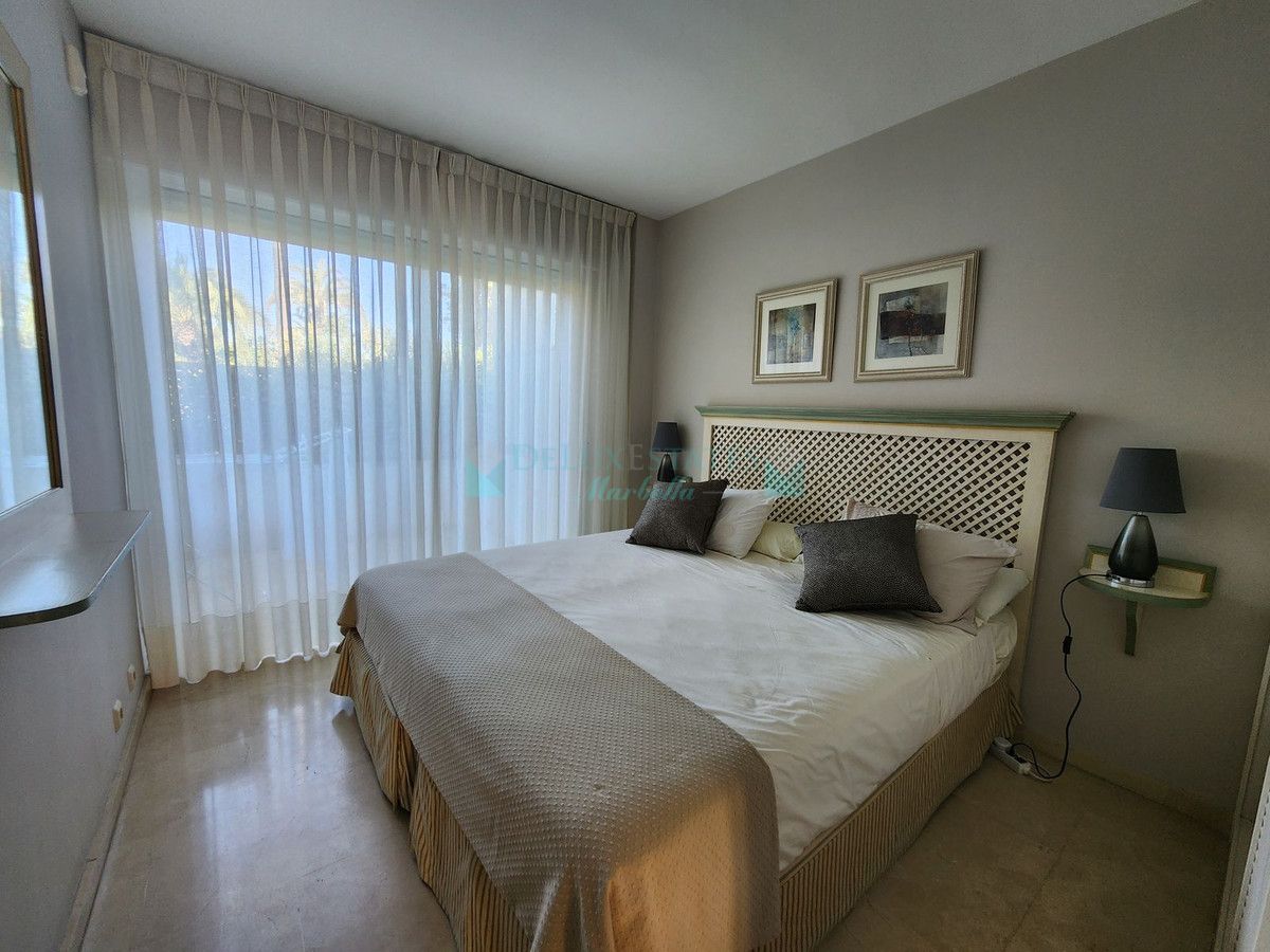 Apartamento Planta Baja en venta en Estepona