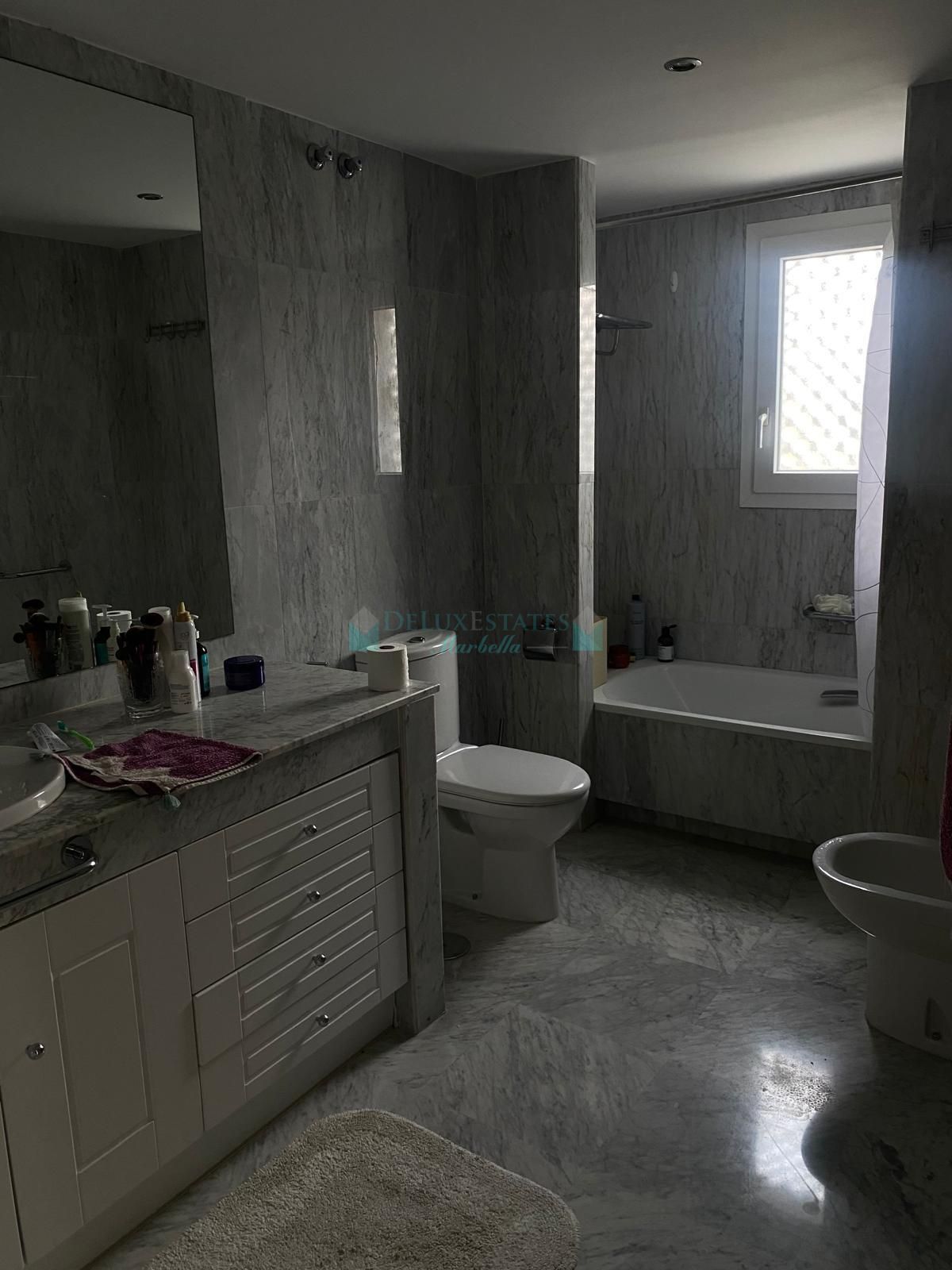 Apartamento en venta en Marbella - Puerto Banus