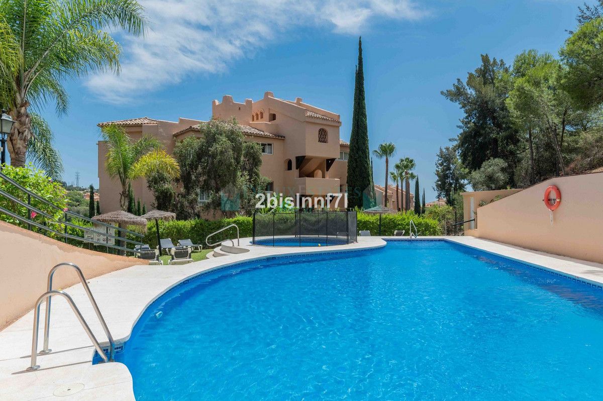 Apartment for sale in Elviria, Marbella East