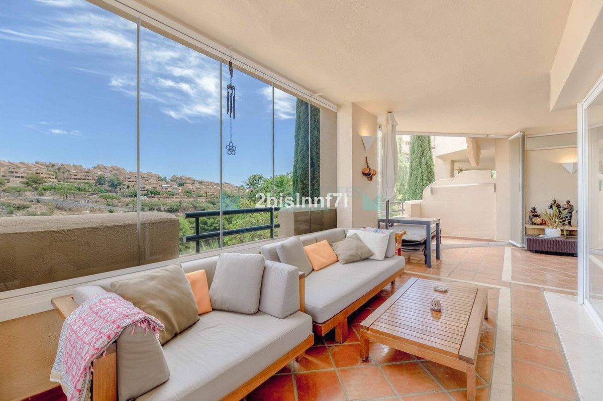 Apartment for sale in Elviria, Marbella East