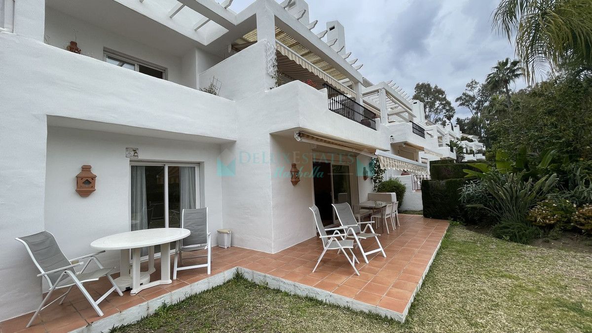 Ground Floor Apartment for sale in Benahavis