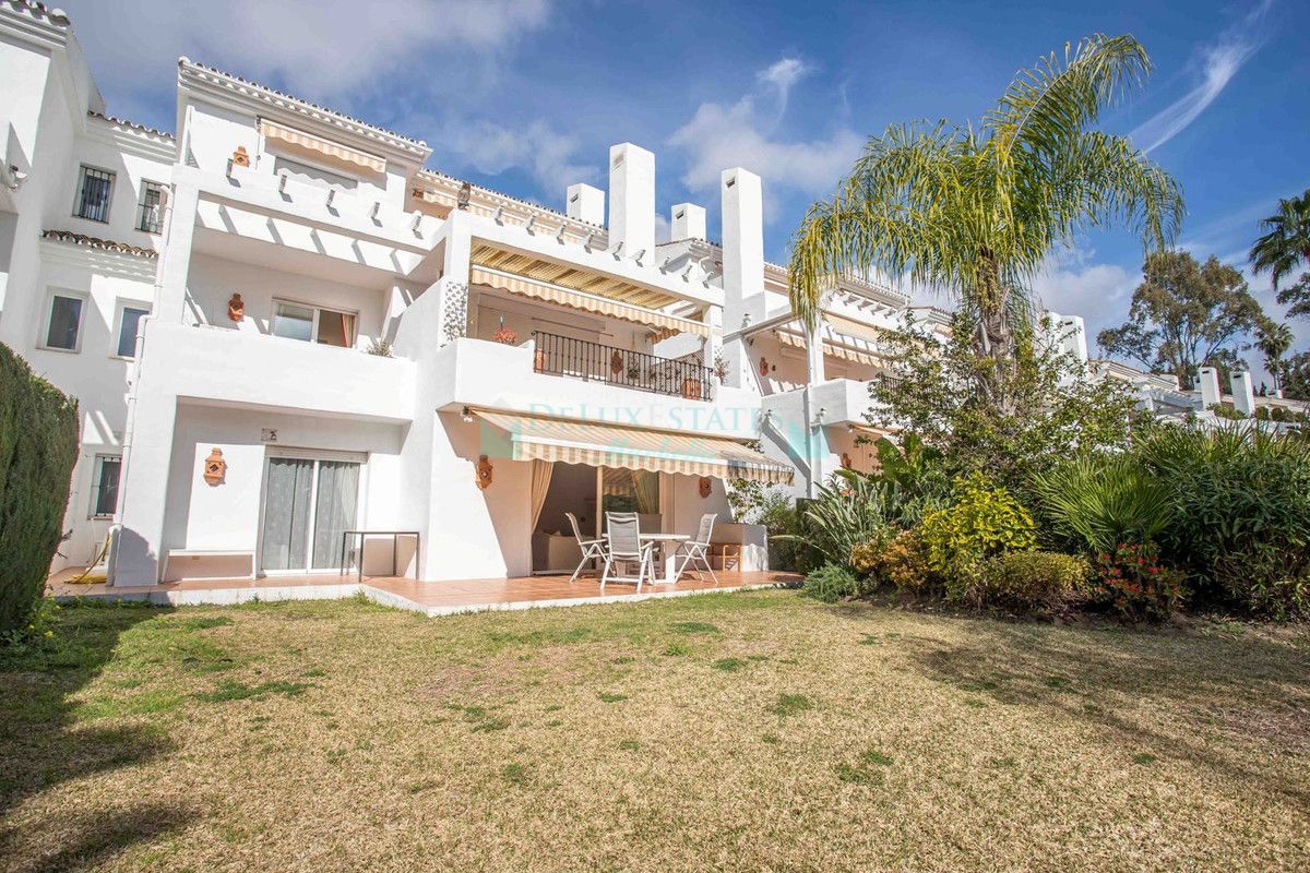 Ground Floor Apartment for sale in Benahavis