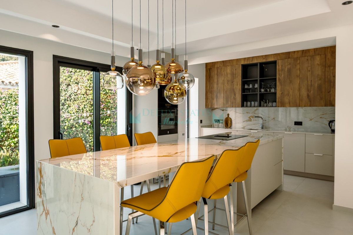 Villa en alquiler en El Paraiso, Estepona