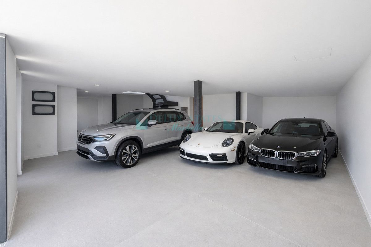 Villa for rent in Nueva Andalucia