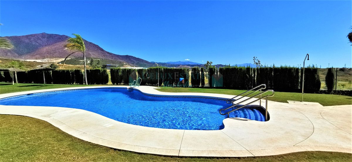 Town House for sale in Estepona