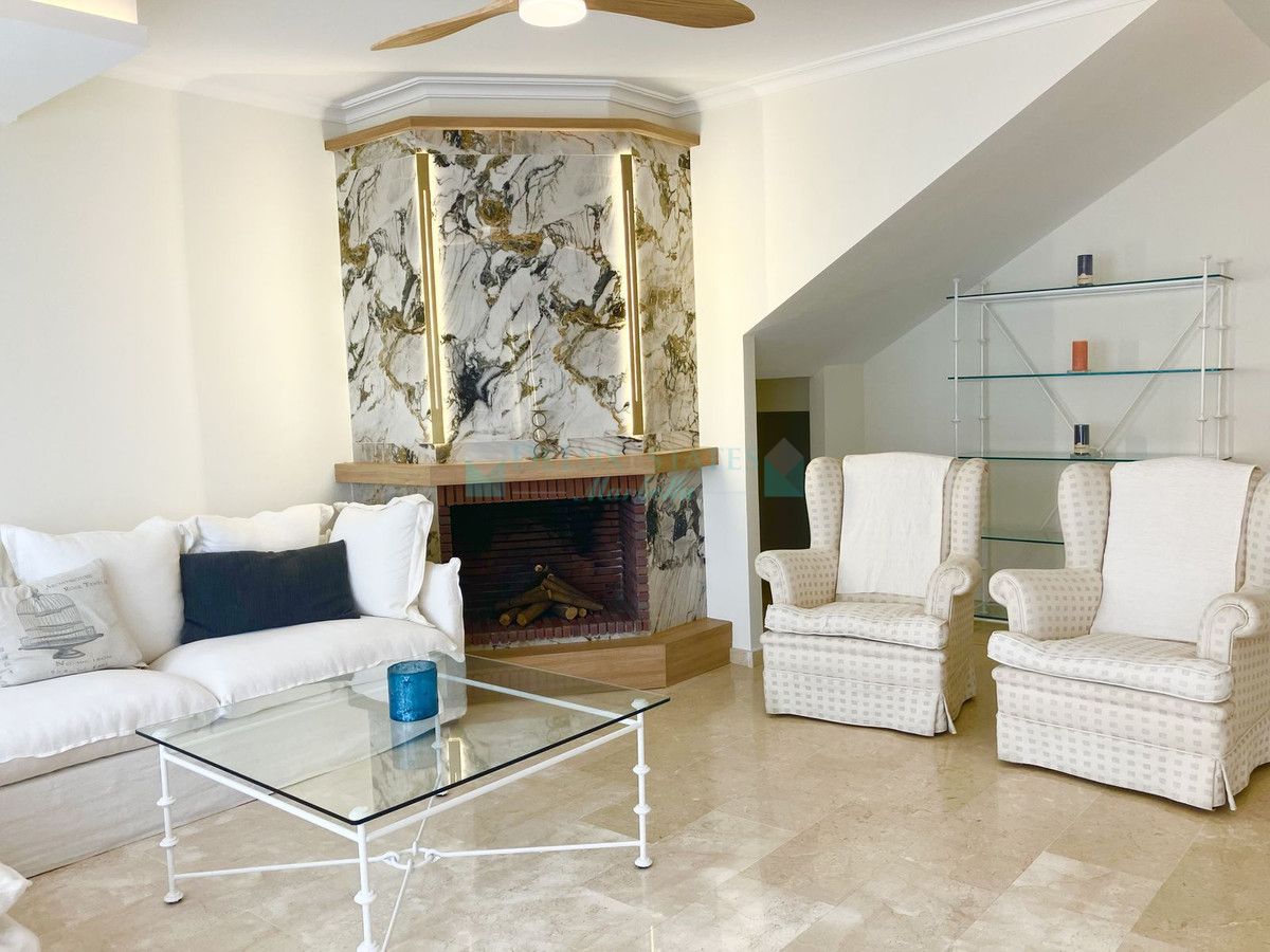 Semi Detached Villa for sale in Marbella - Puerto Banus