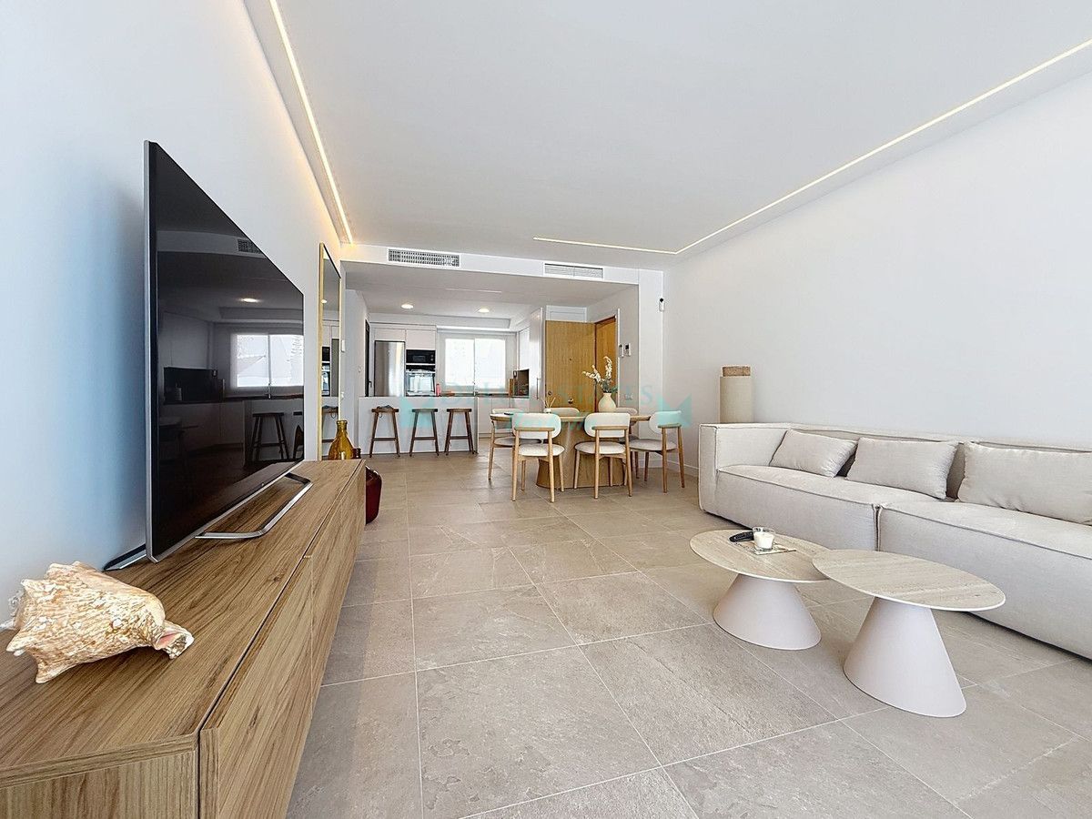 Apartamento Planta Baja en venta en Estepona