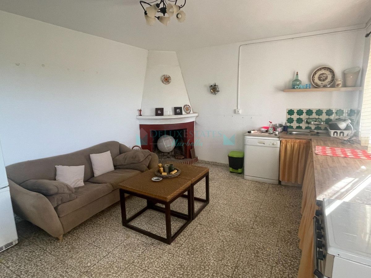 Finca en venta en Estepona