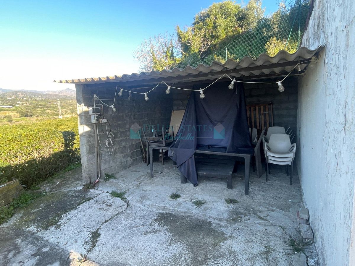 Finca en venta en Estepona