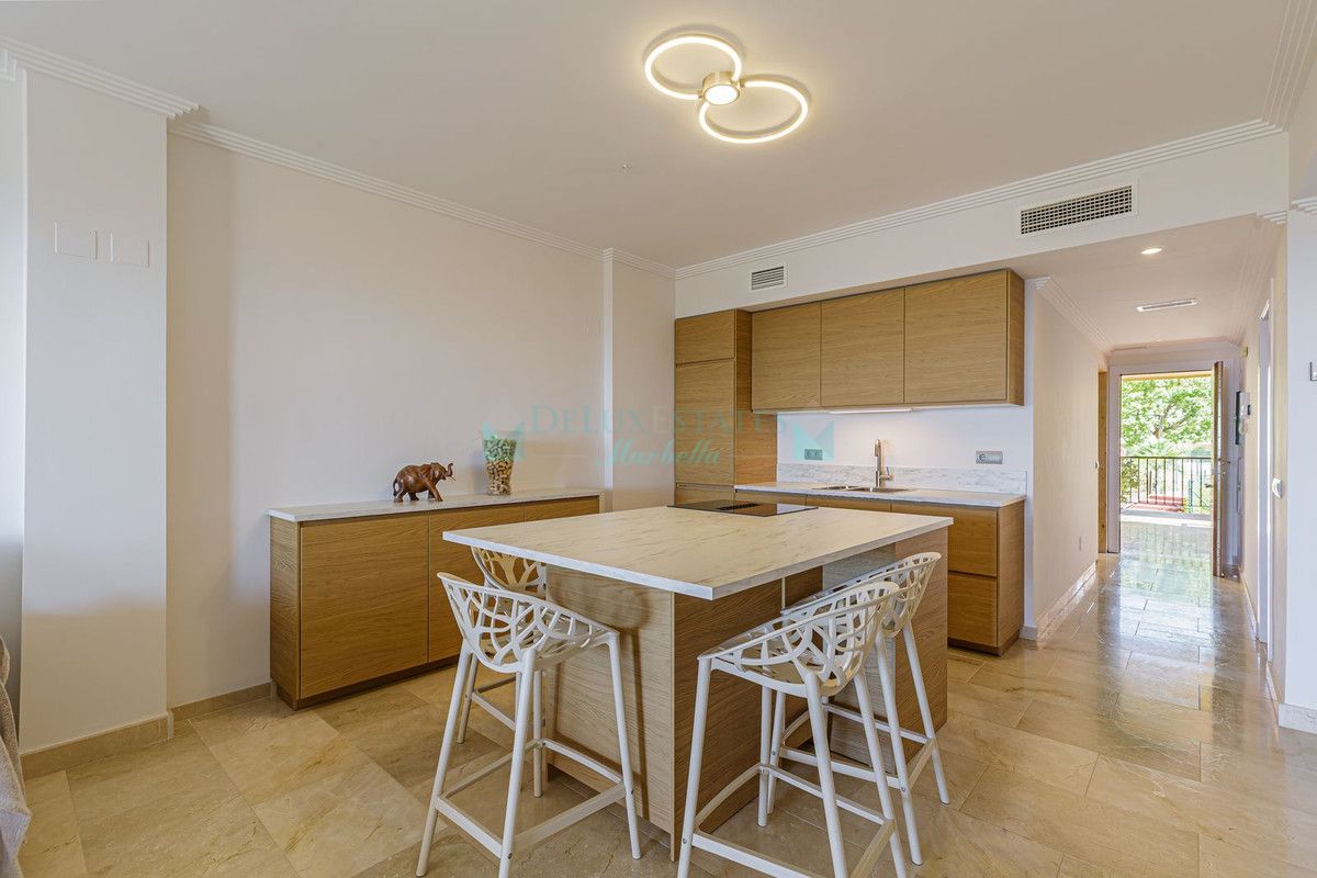 Apartamento Planta Baja en alquiler en Benahavis