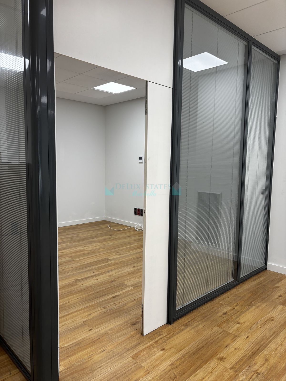 Office for rent in Marbella