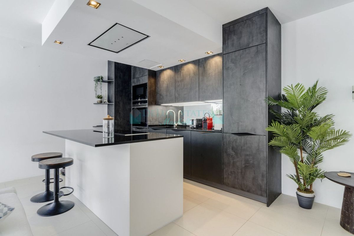 Ground Floor Apartment for sale in La Reserva de Marbella, Marbella East