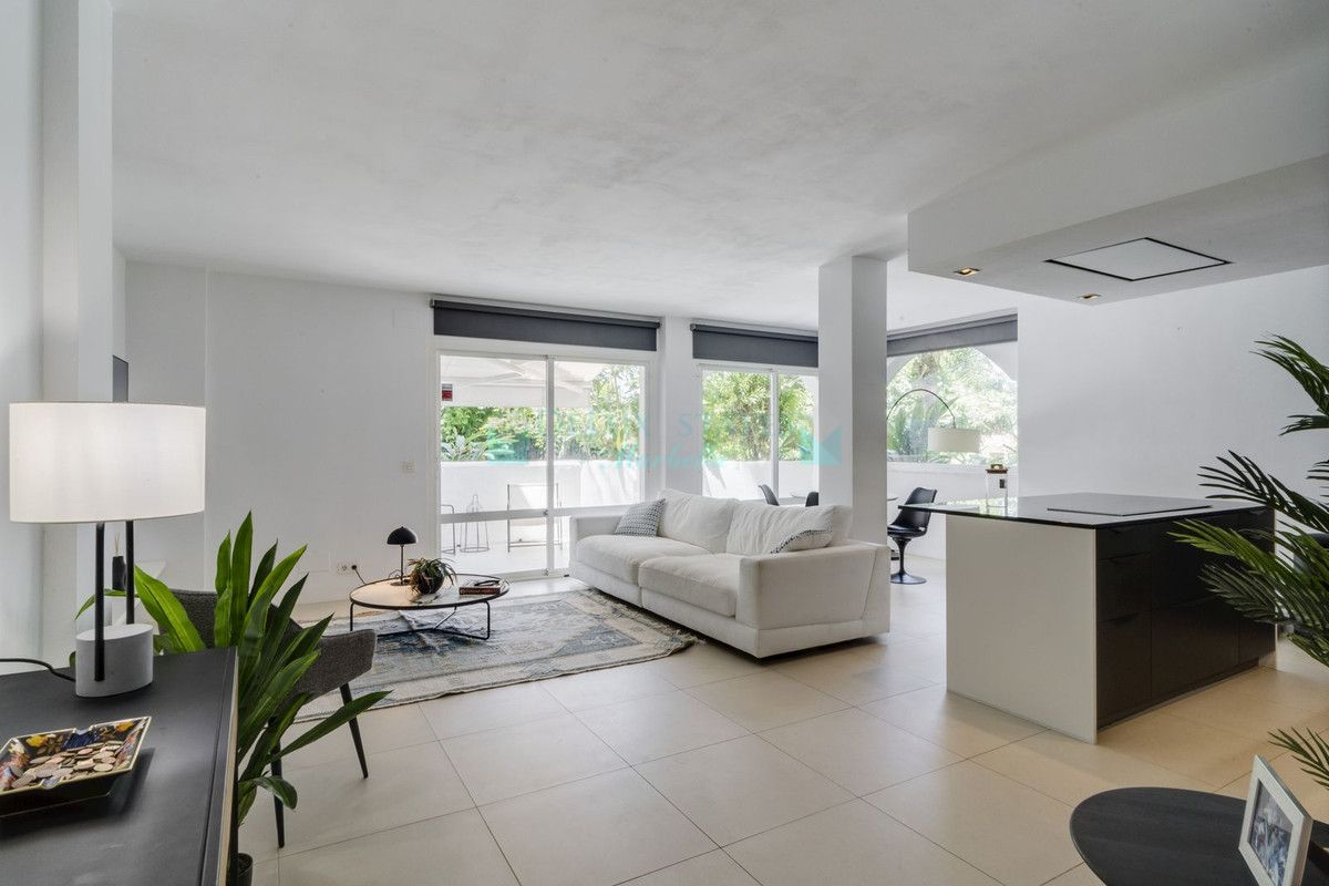 Ground Floor Apartment for sale in La Reserva de Marbella, Marbella East