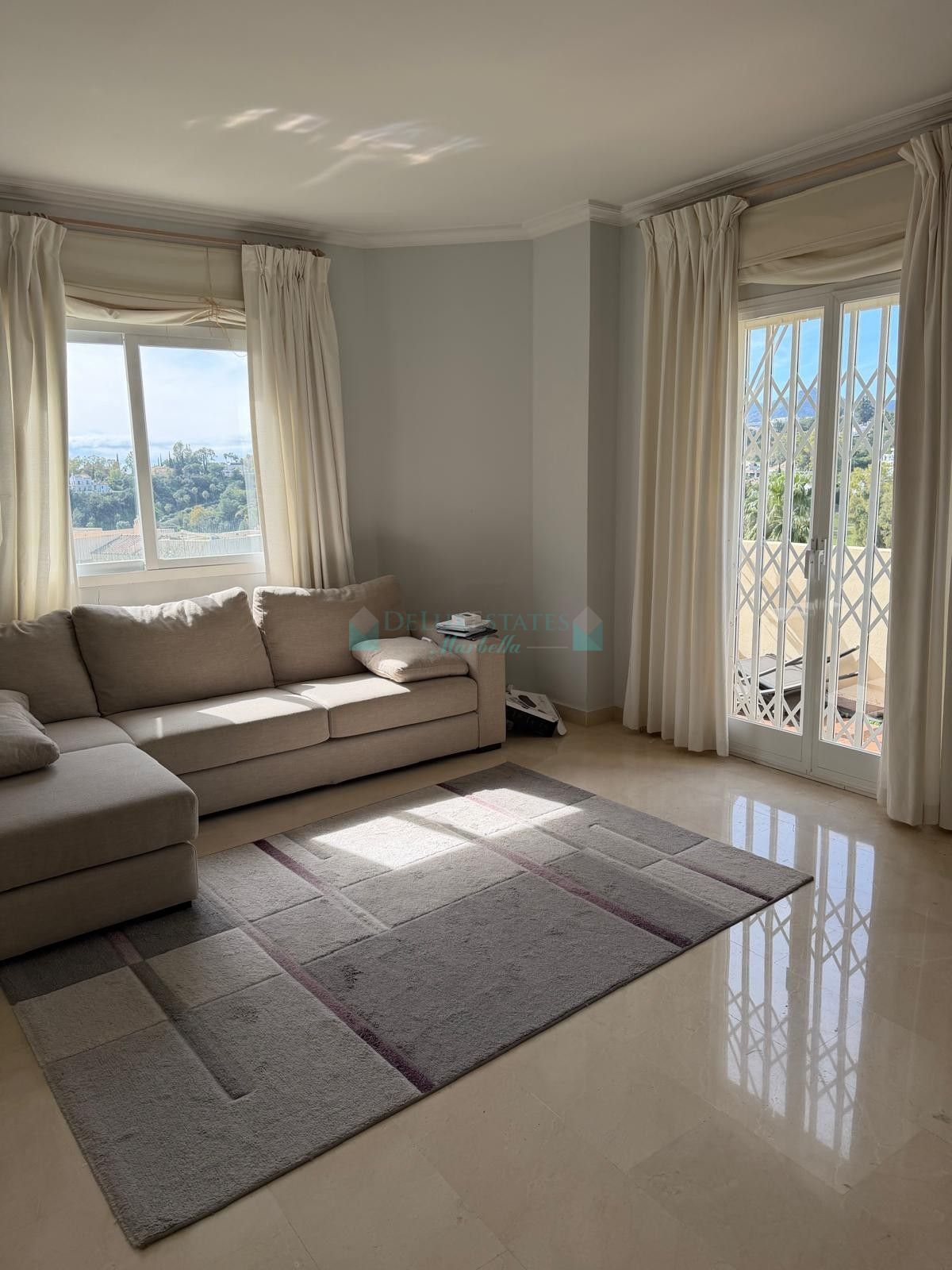 Penthouse for sale in La Quinta, Benahavis