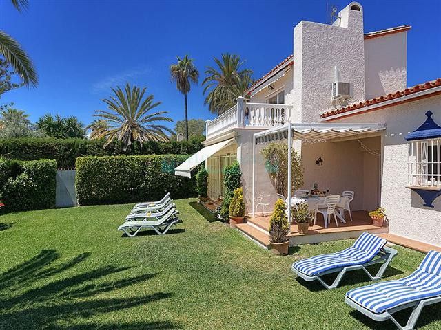 Villa for rent in Artola, Marbella East