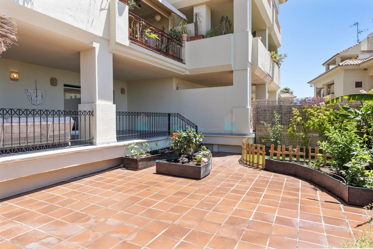 Apartamento Planta Baja en venta en Selwo, Estepona