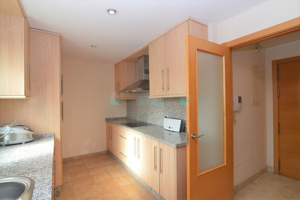 Apartamento en venta en Bel Air, Estepona