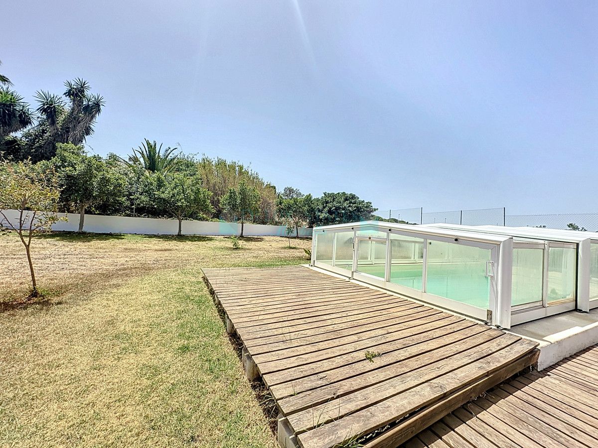 Villa en venta en Estepona