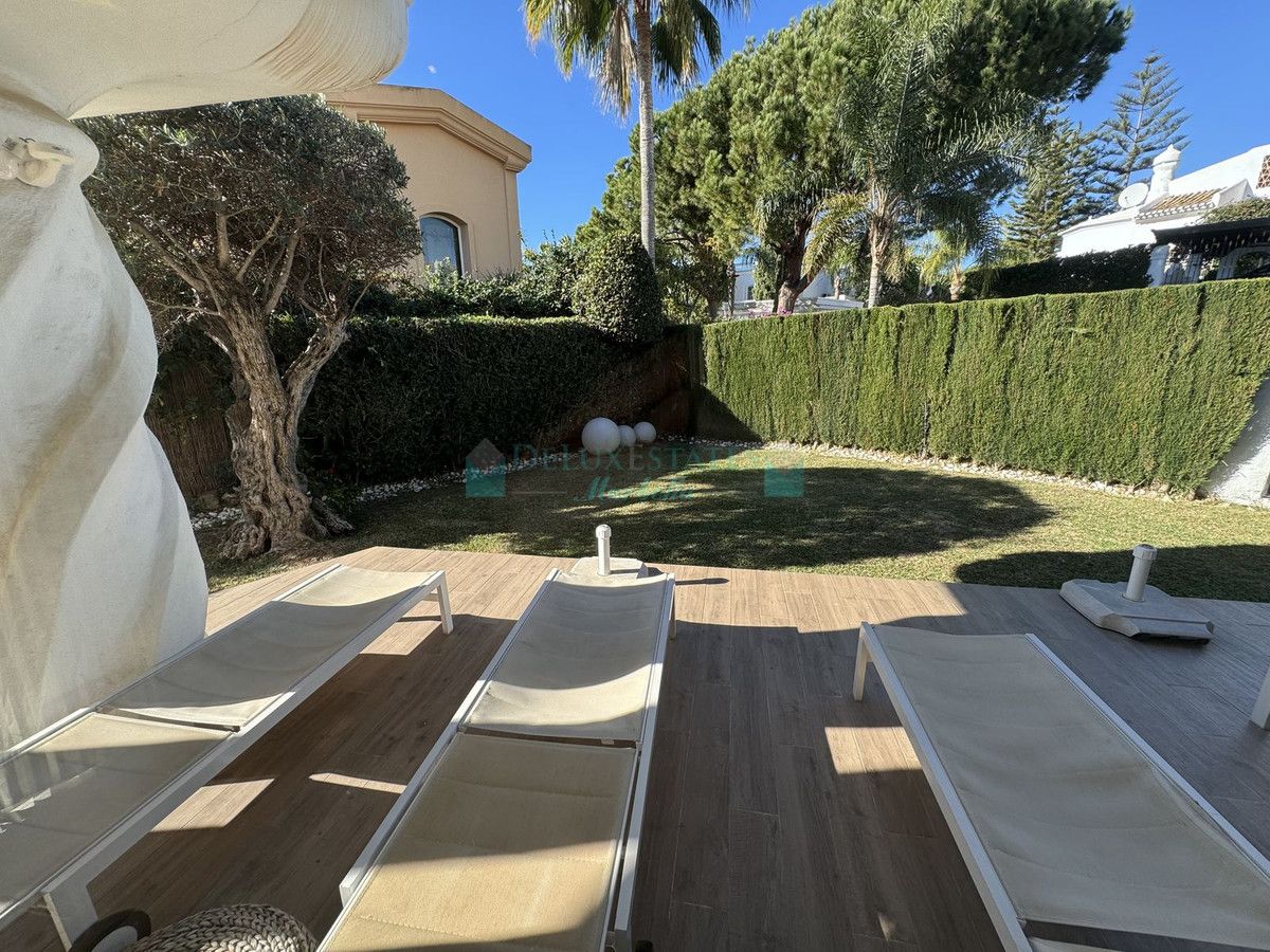 Villa for rent in Bahia de Marbella, Marbella East