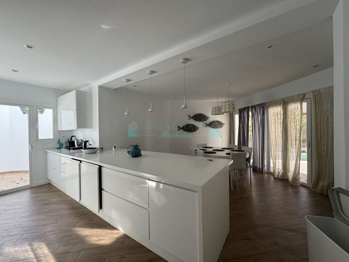 Villa for rent in Bahia de Marbella, Marbella East