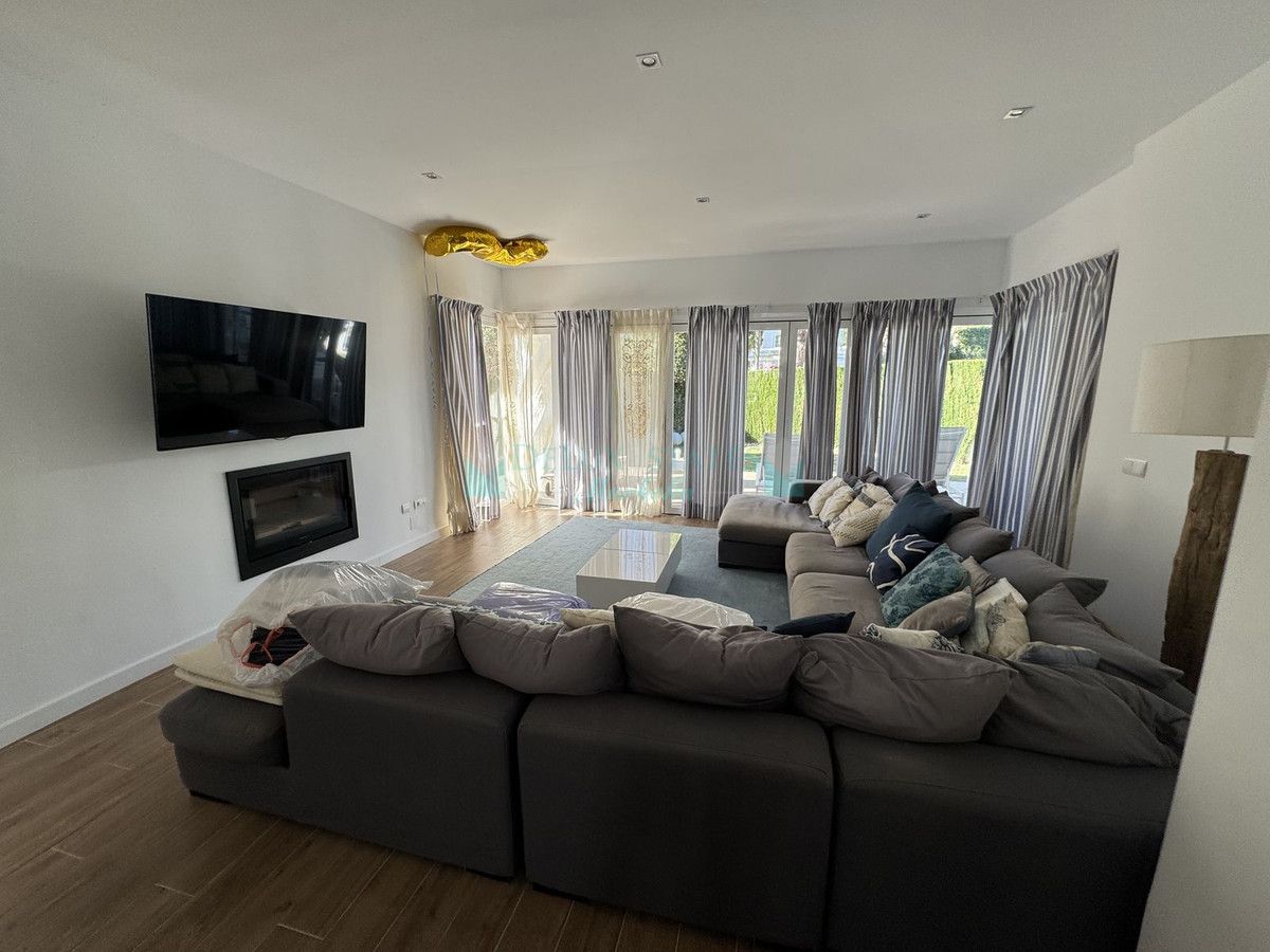 Villa for rent in Bahia de Marbella, Marbella East