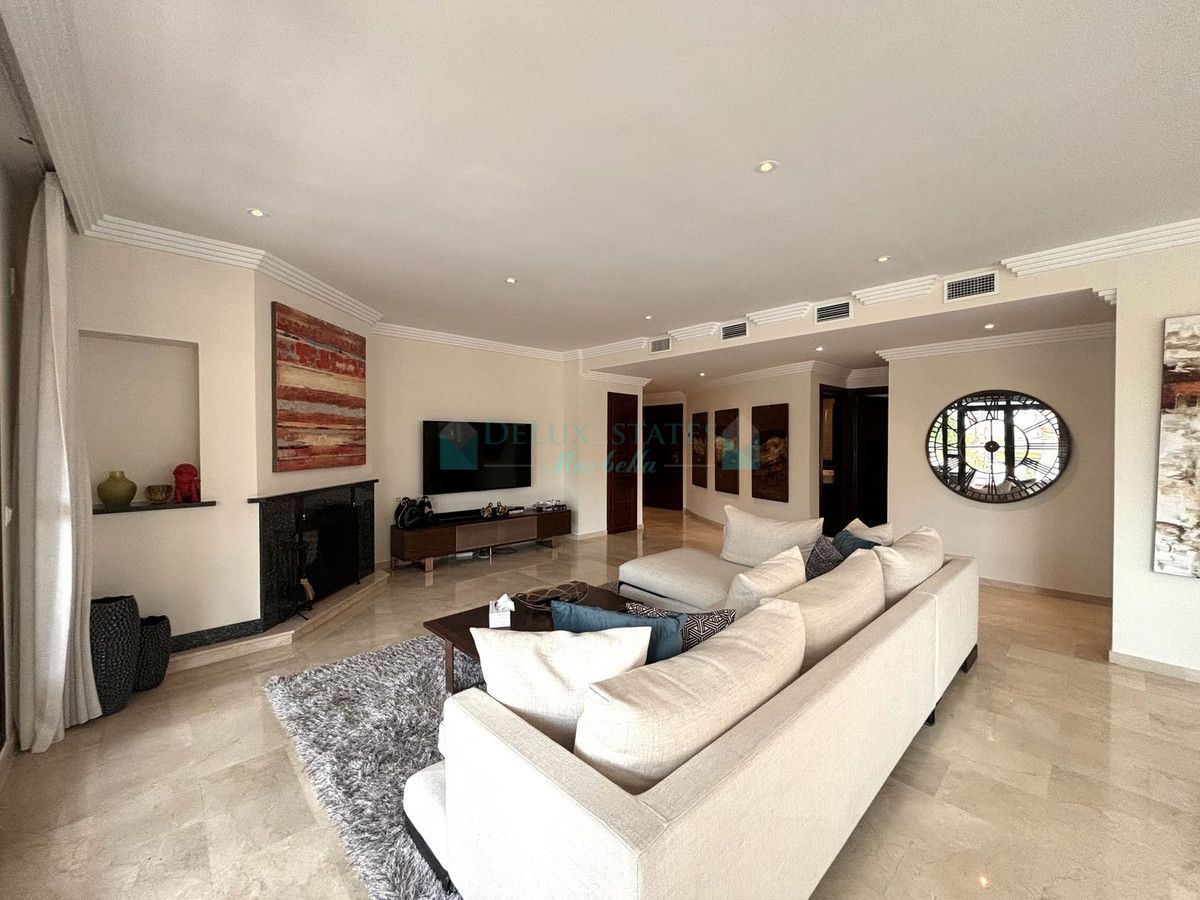 Apartment for sale in Marbella - Puerto Banus