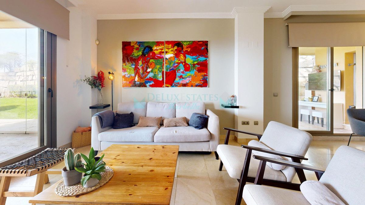 Apartamento Planta Baja en venta en El Paraiso, Estepona