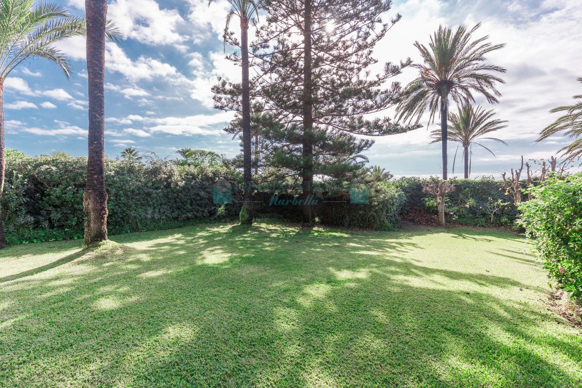 Villa for sale in Los Monteros, Marbella East