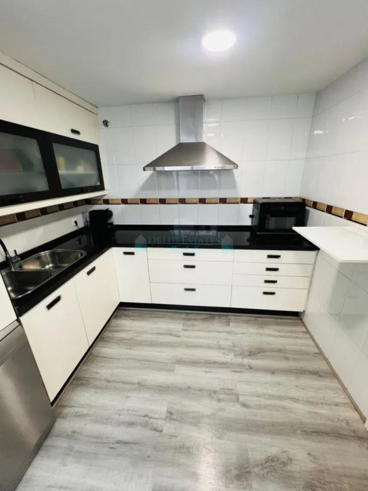 Apartment for sale in Estepona