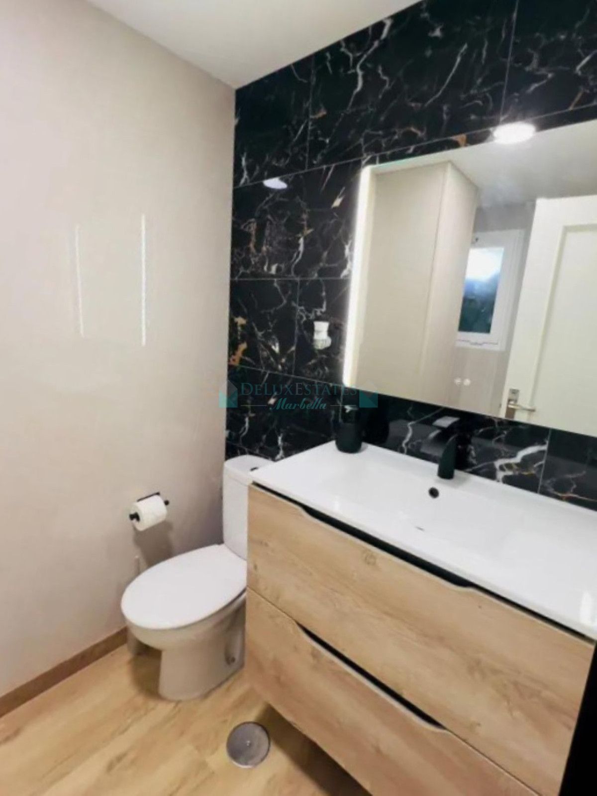 Apartment for sale in Estepona