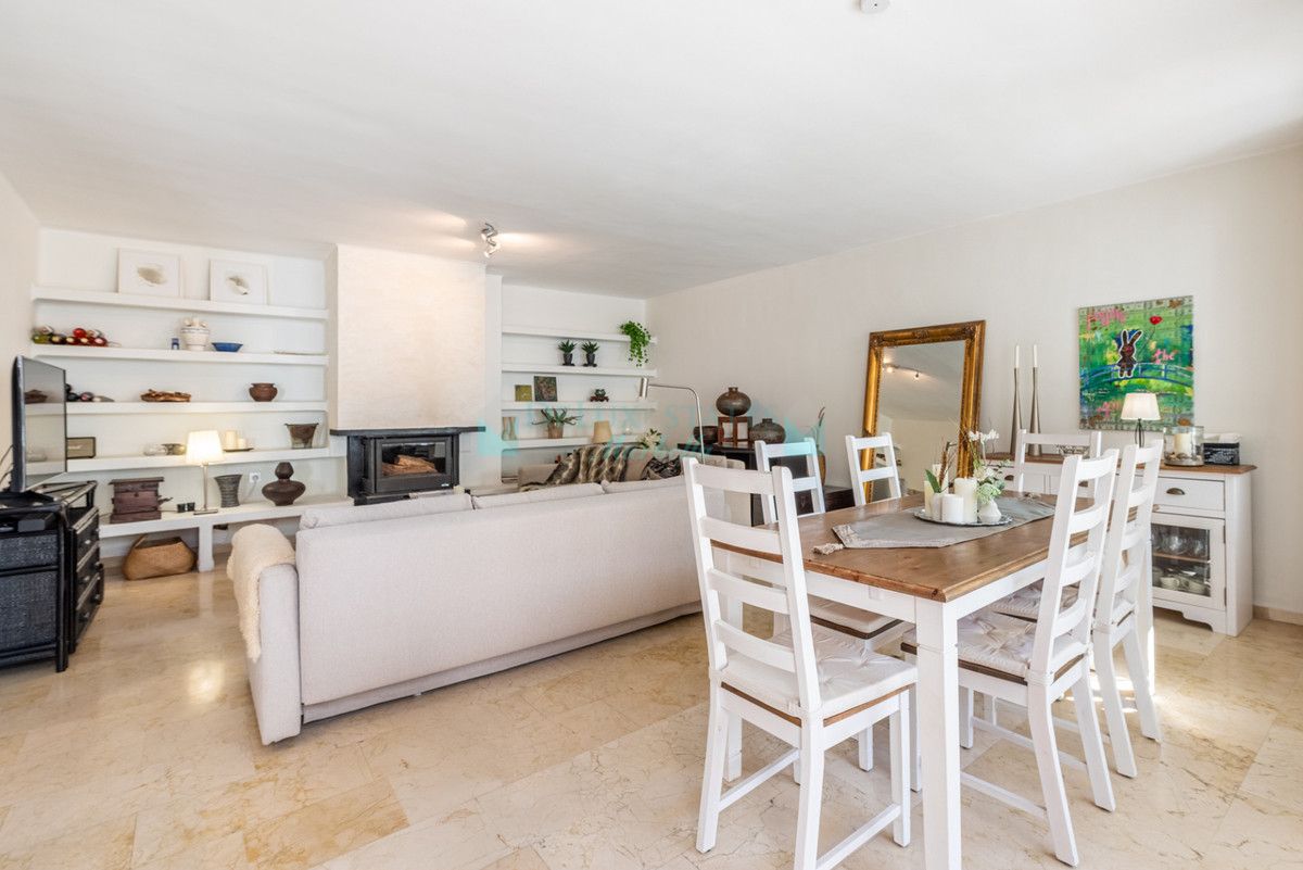 Ground Floor Apartment for sale in Rio Real, Marbella East