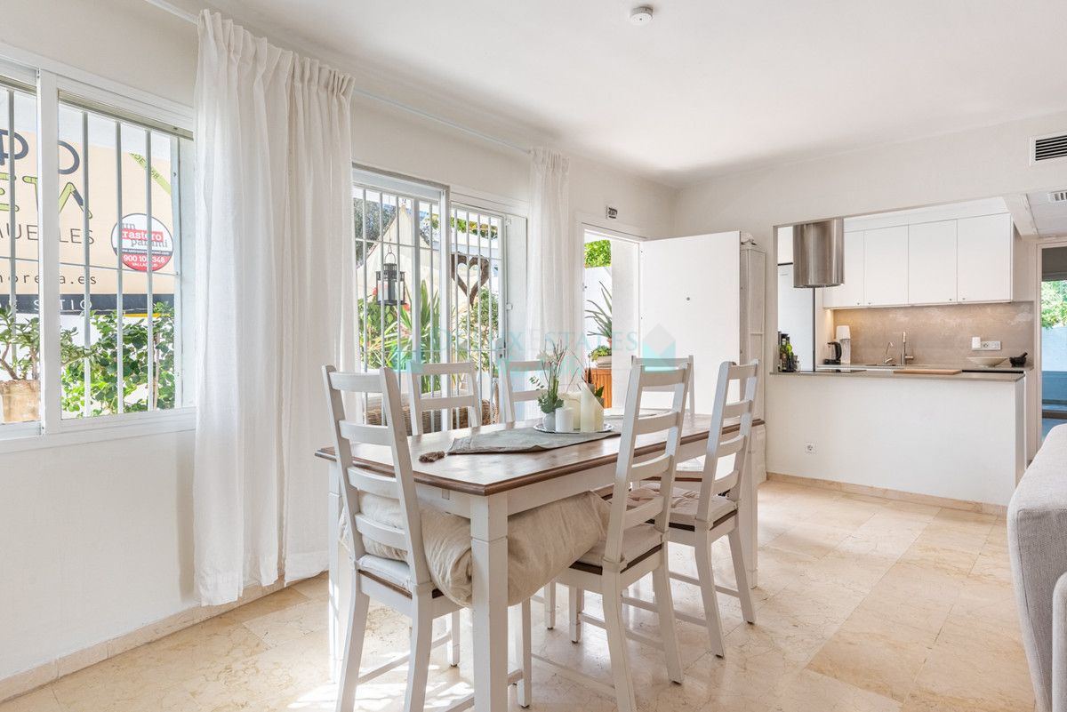 Ground Floor Apartment for sale in Rio Real, Marbella East