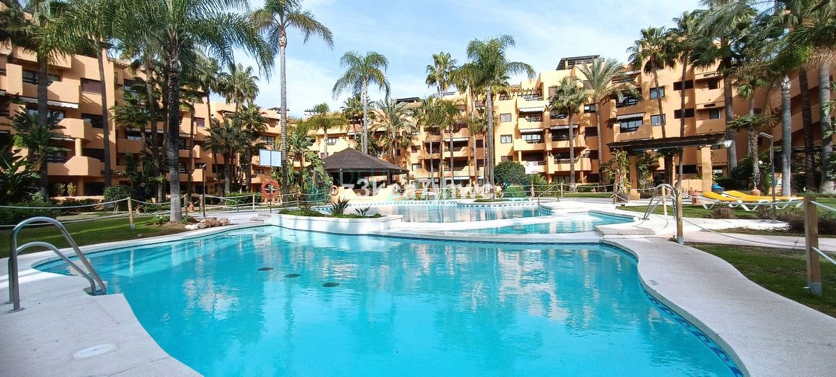 Apartamento Planta Baja en venta en Estepona