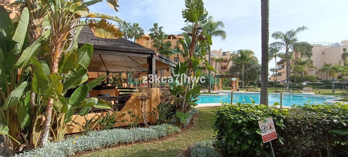 Apartamento Planta Baja en venta en Estepona