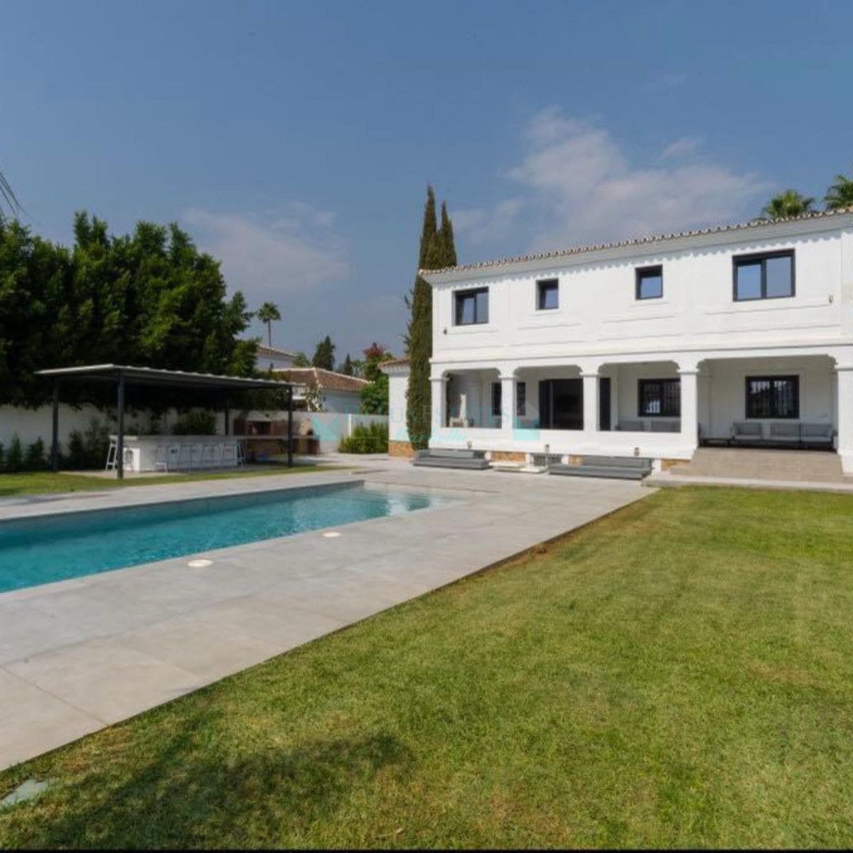 Villa en alquiler en Nueva Andalucia