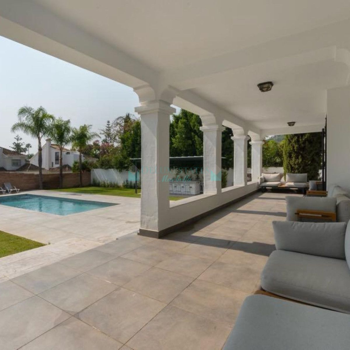 Villa en alquiler en Nueva Andalucia