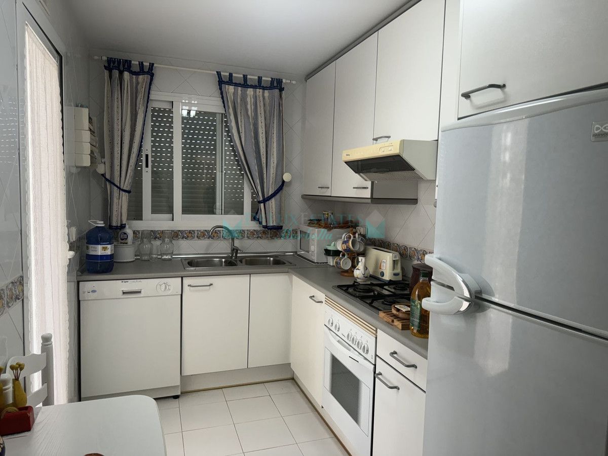 Apartamento en venta en Las Chapas, Marbella Este