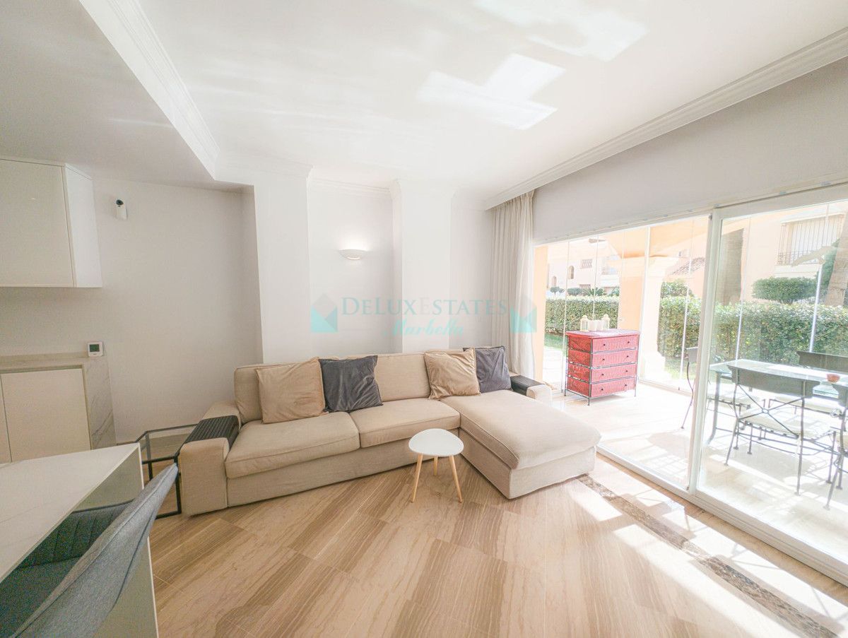 Ground Floor Apartment for sale in Elviria, Marbella East