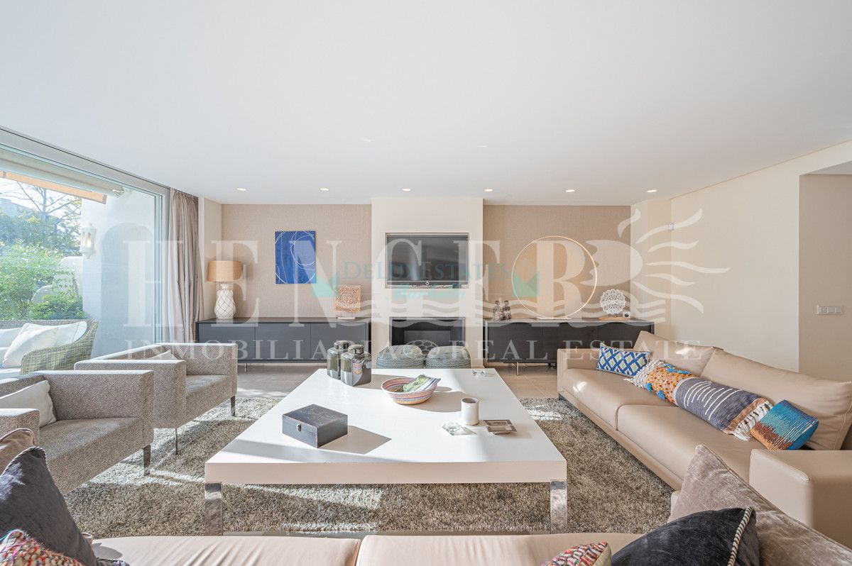 Penthouse for rent in Marbella Golden Mile