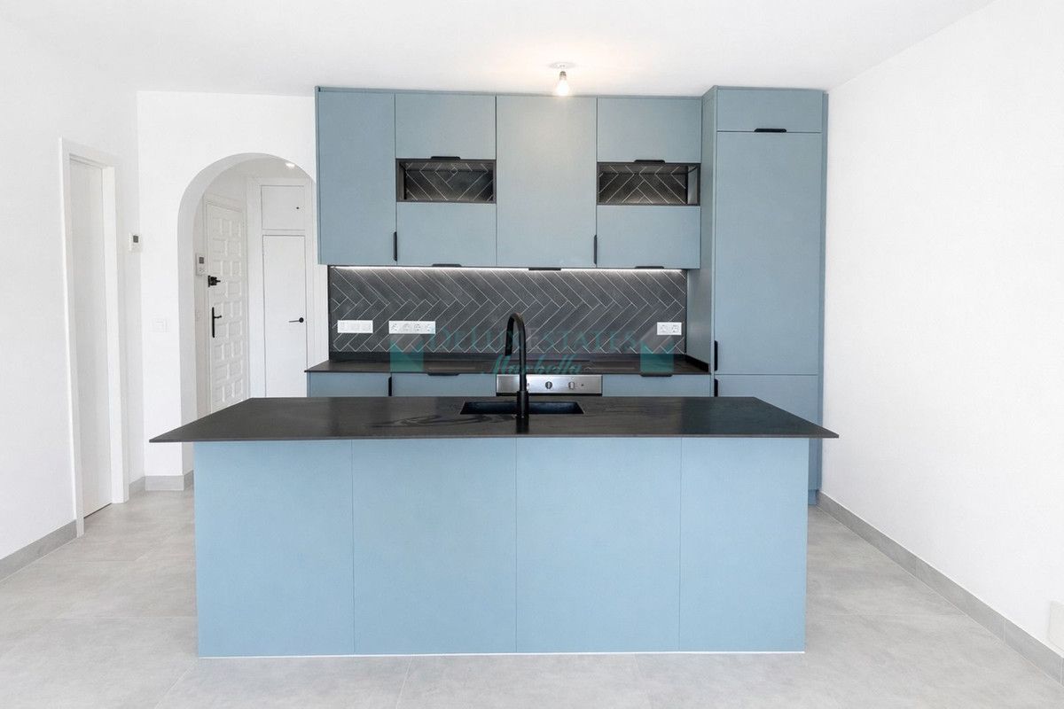 Ground Floor Apartment for sale in Nueva Andalucia