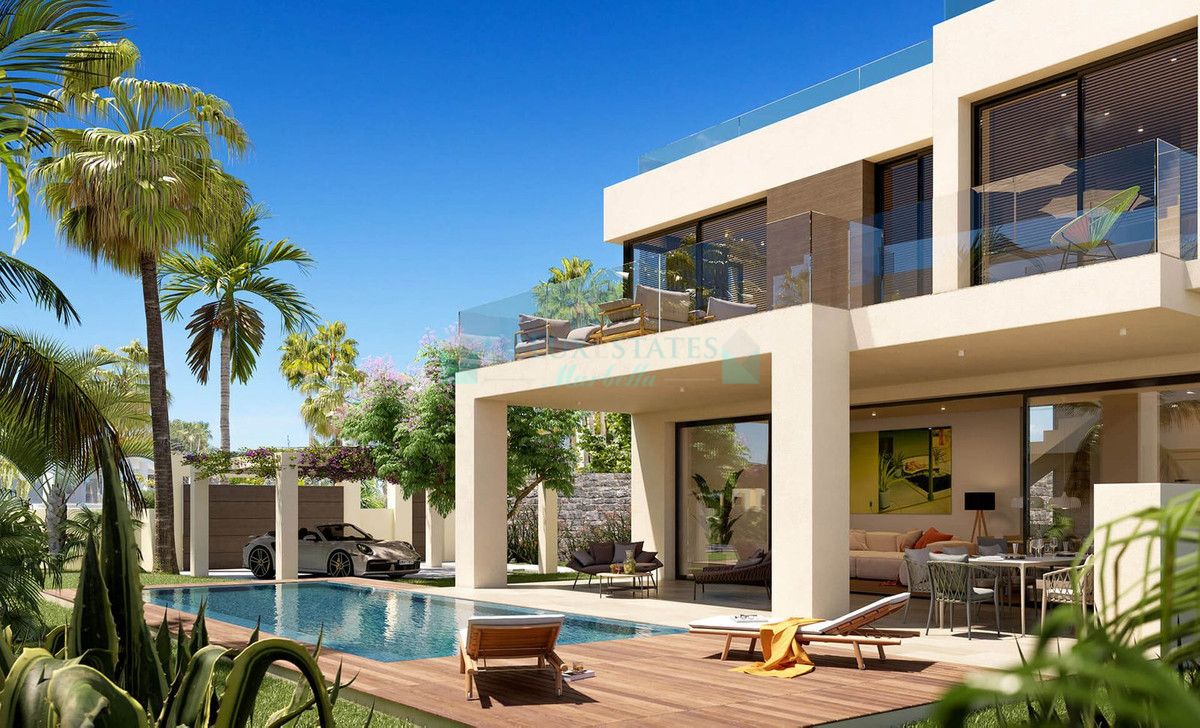 Villa en venta en New Golden Mile, Estepona